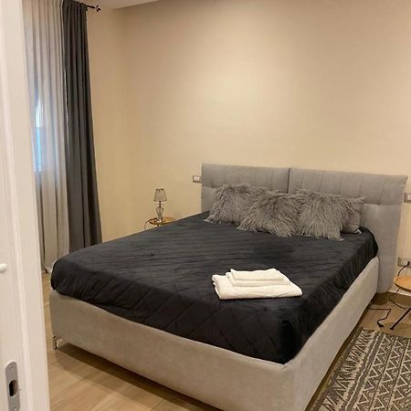 Gallia 60 Guest House Rome Bagian luar foto