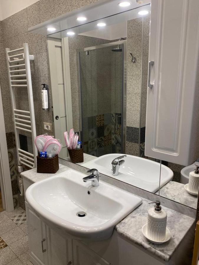 Gallia 60 Guest House Rome Bagian luar foto